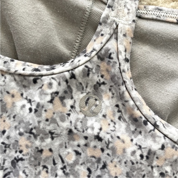 Lululemon Athletica Workout Tank - Picture 6 of 7